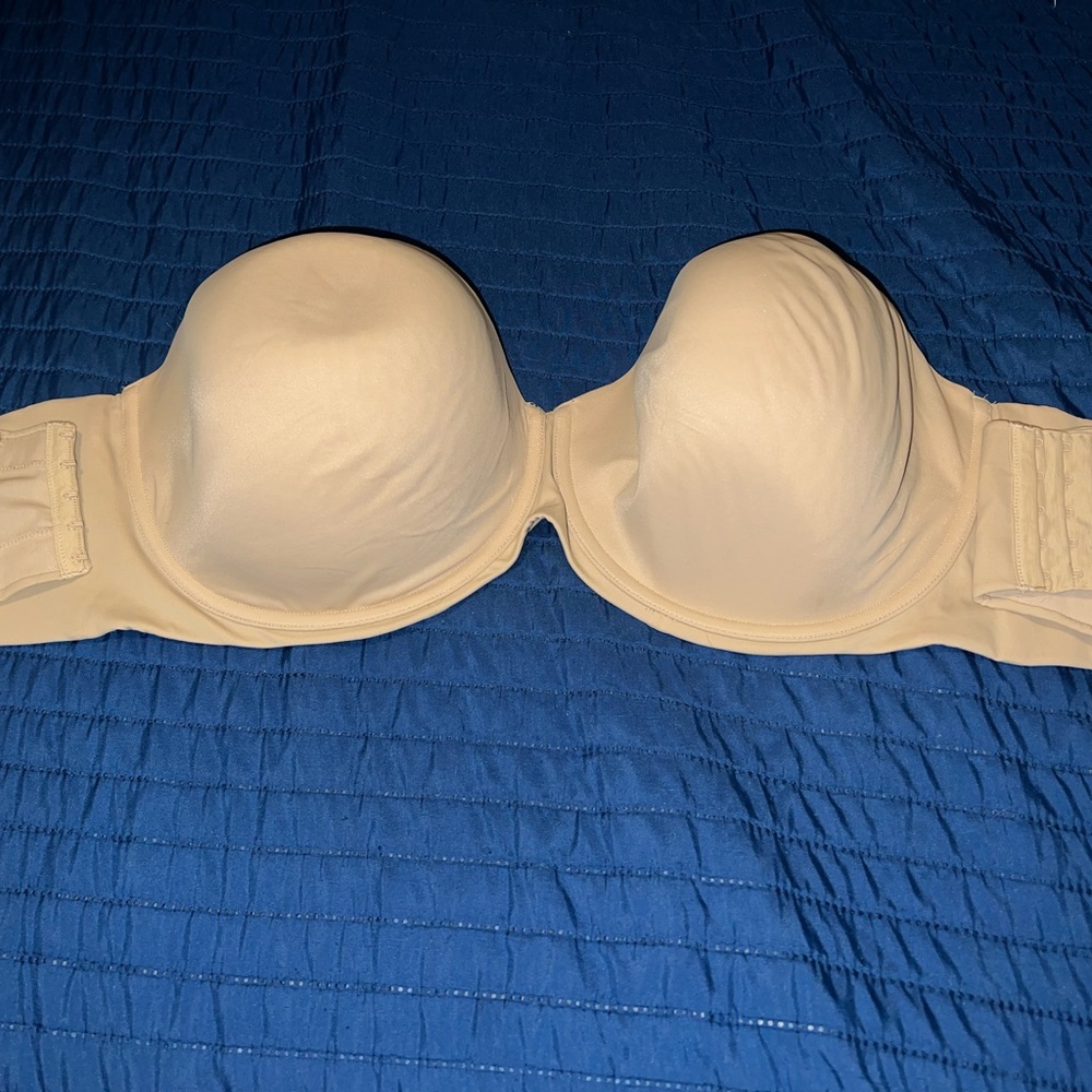Strapless Bra - Picture 2 of 3